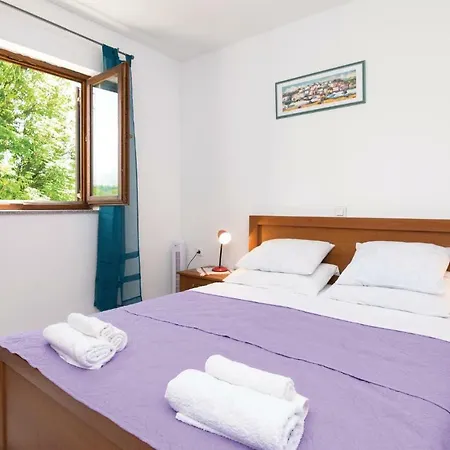 One-bedroom In Seline