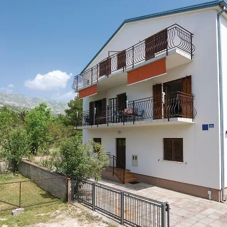 Apartament One-bedroom In Seline